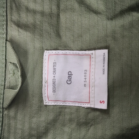 Olive green gap utility jacket. Women's size small - Picture 3 of 4